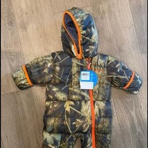 Columbia infant bunting. Brand new with tags.